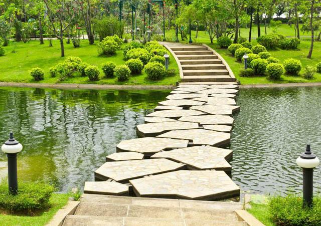 Walkways Paths Inspiring Garden Ideas For All Gardeners