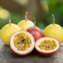 Passion Fruit, Passionfruit, Passion Flower, Passionflower, Purple Passion Fruit, Passiflora edulis