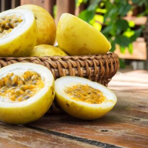 Yellow Passion Fruit, Yellow Passionfruit, Yellow Passion Flower, Yellow Passionflower, Passion Fruit, Passiflora edulis flavicarpa