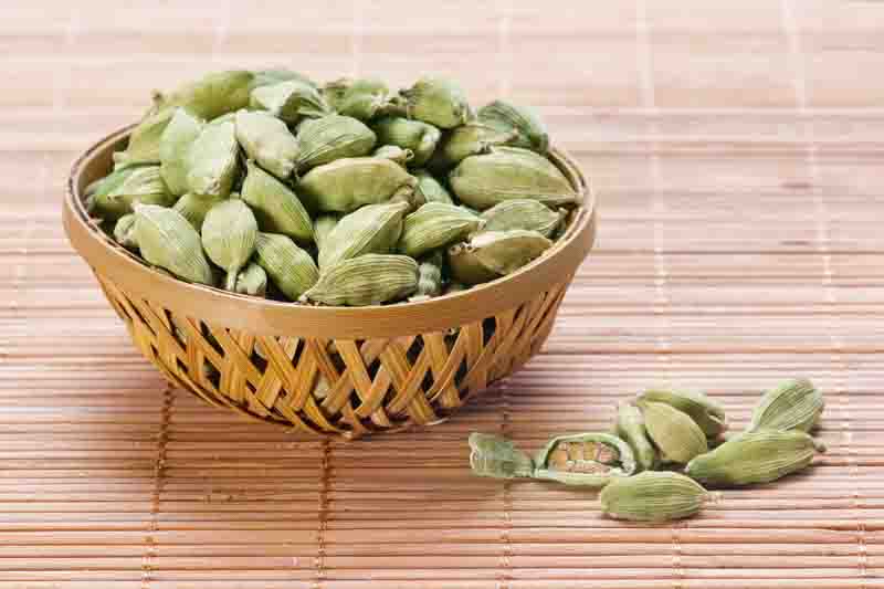 Cardamom, Green Cardamom, Small Cardamom, Malabar Cardamom, Elaichi, Elaichi Cardamom, Elettaria cardamomum