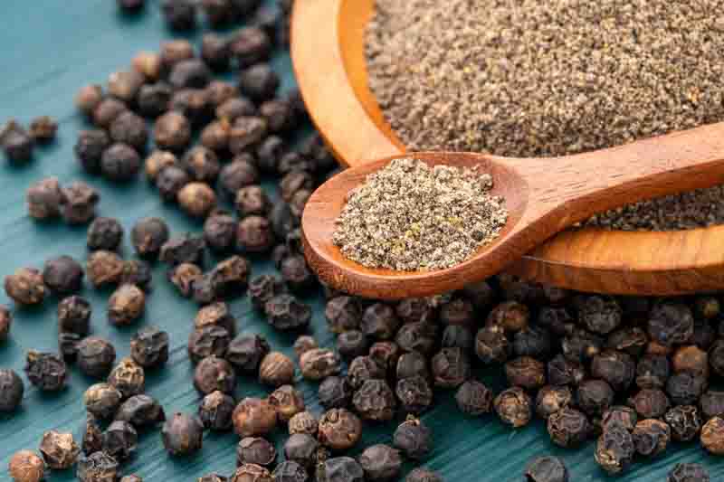 Black Pepper, White Pepper, Green Pepper, Red Pepper