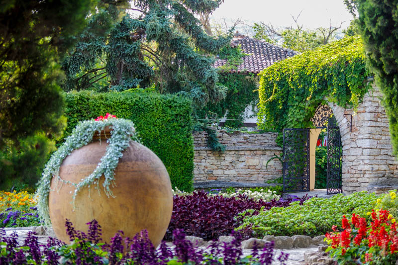 Mediterranean Garden, Mediterranean Garden Ideas